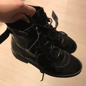 Steve Madden black boots